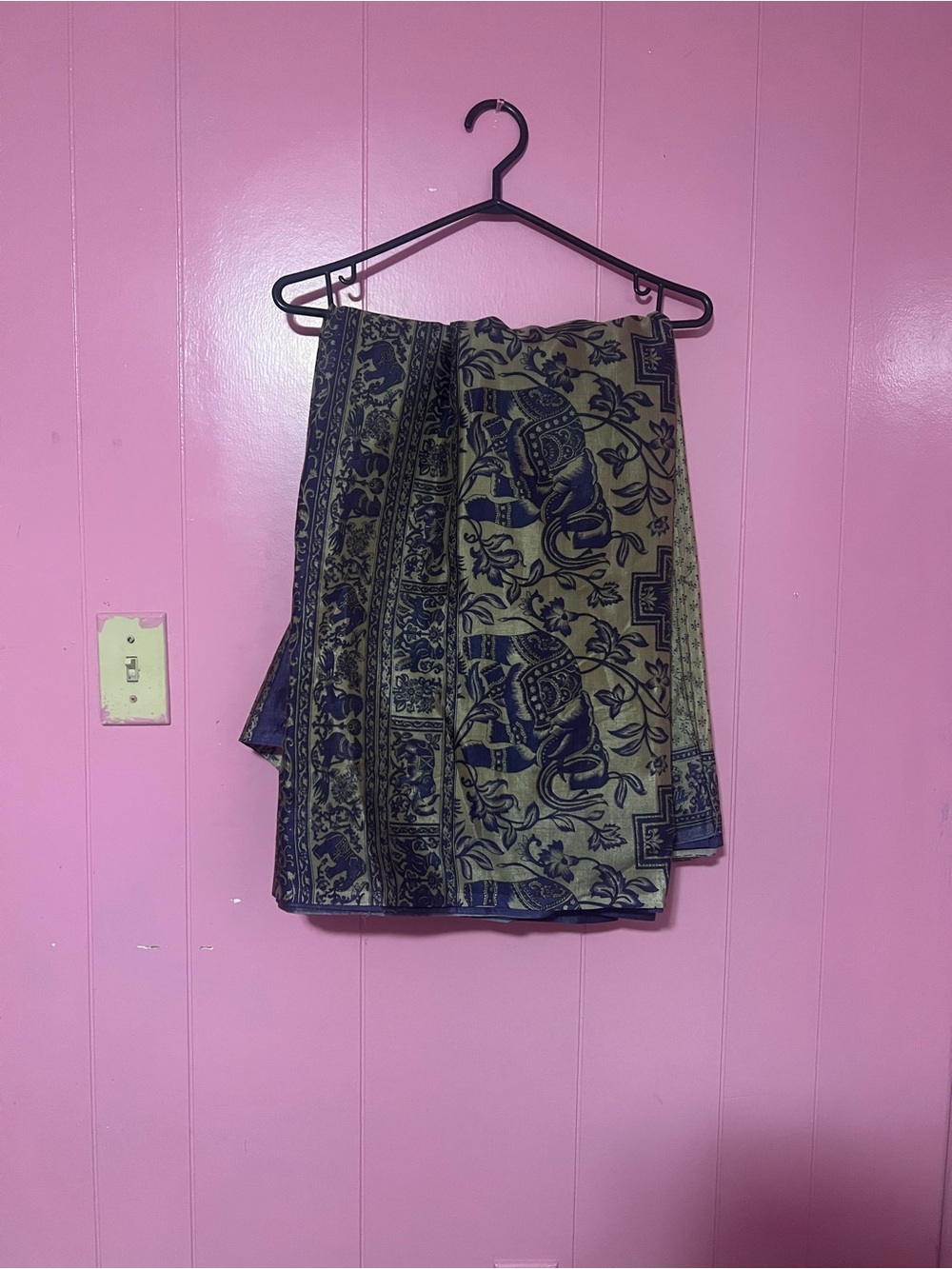Women’s Beige and Dark Purple Saree